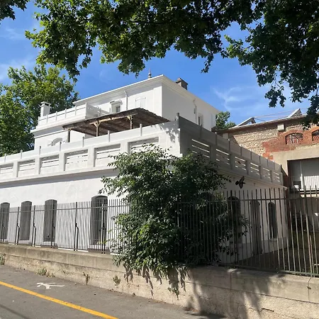 Vila La Maison Blanche *