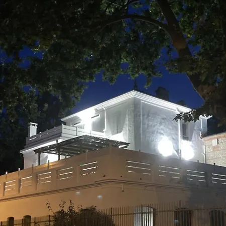 Vila La Maison Blanche *